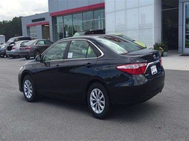 2017 Toyota Camry LE 4Dr Sedan